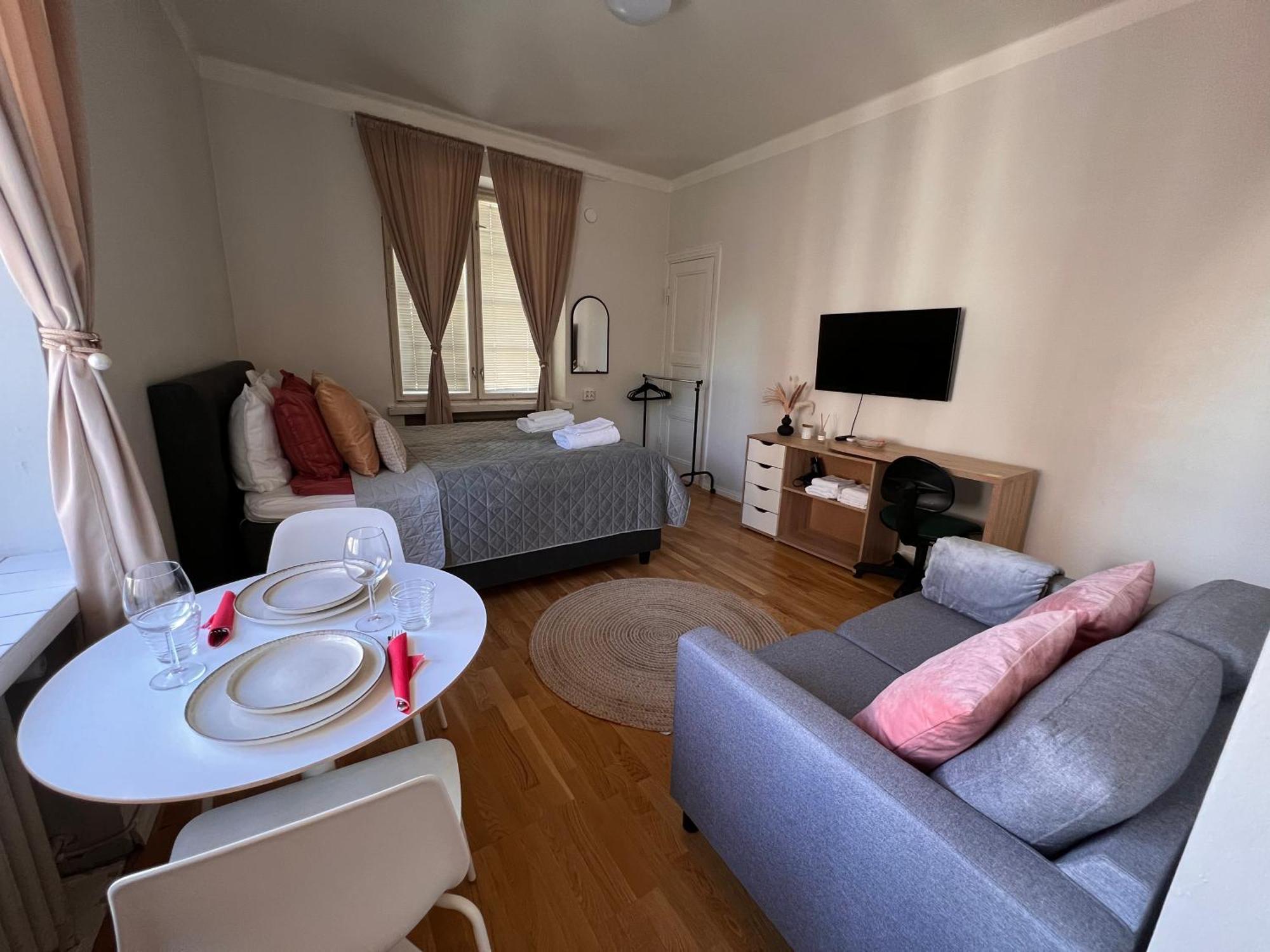 Your Chic Vibrant Airbnb Хелзинки Екстериор снимка